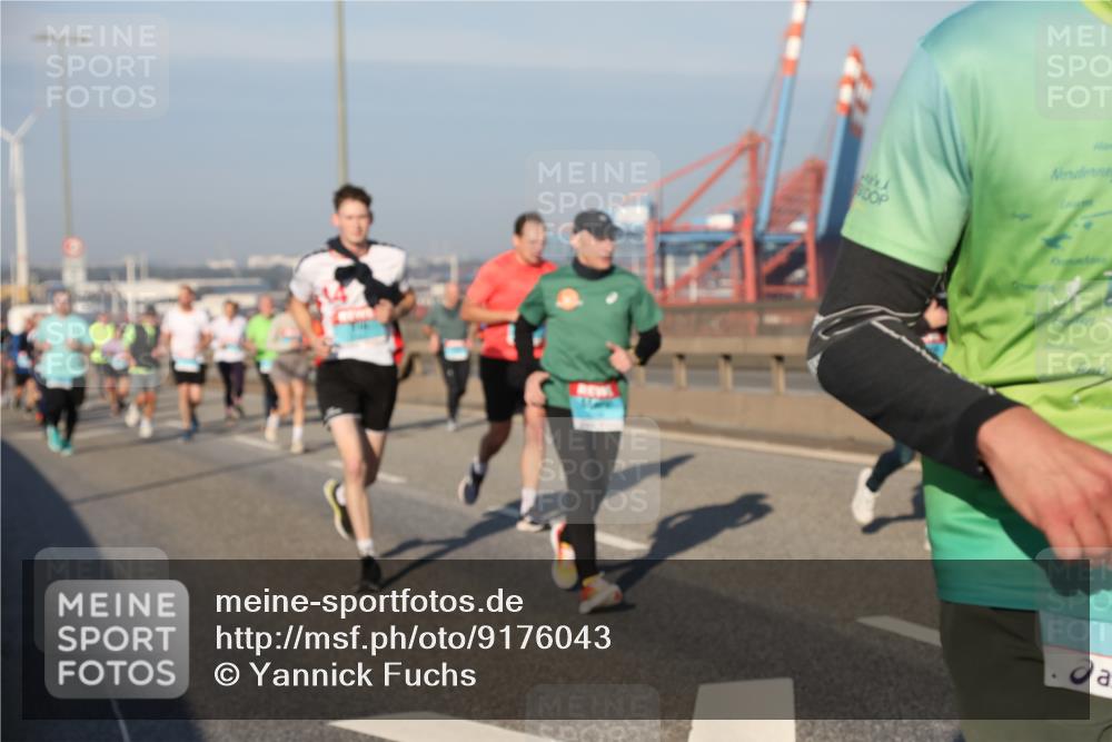03.10.2025 - Köhlbrandbrückenlauf Yannick Fuchs http://msf.ph/oto/9176043 03.10.2025 08:46:06 Position 2  meine-sportfotos.de