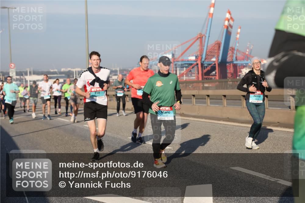 03.10.2025 - Köhlbrandbrückenlauf Yannick Fuchs http://msf.ph/oto/9176046 03.10.2025 08:46:06 Position 2 151, 3238, 1844 meine-sportfotos.de