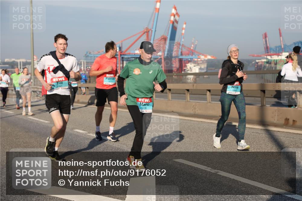 03.10.2025 - Köhlbrandbrückenlauf Yannick Fuchs http://msf.ph/oto/9176052 03.10.2025 08:46:07 Position 2 1151, 3238, 1844 meine-sportfotos.de