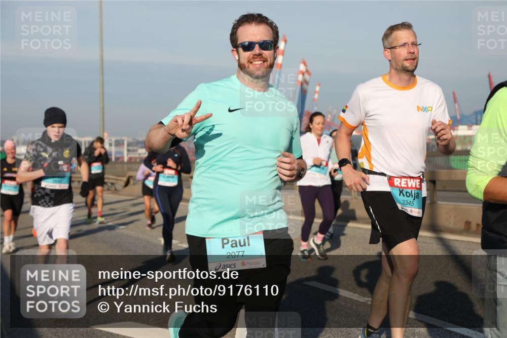 03.10.2025 - Köhlbrandbrückenlauf Yannick Fuchs http://msf.ph/oto/9176110 03.10.2025 08:46:14 Position 2 2077, 3345 meine-sportfotos.de