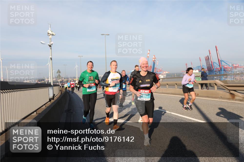 03.10.2025 - Köhlbrandbrückenlauf Yannick Fuchs http://msf.ph/oto/9176142 03.10.2025 08:46:17 Position 2 272 meine-sportfotos.de