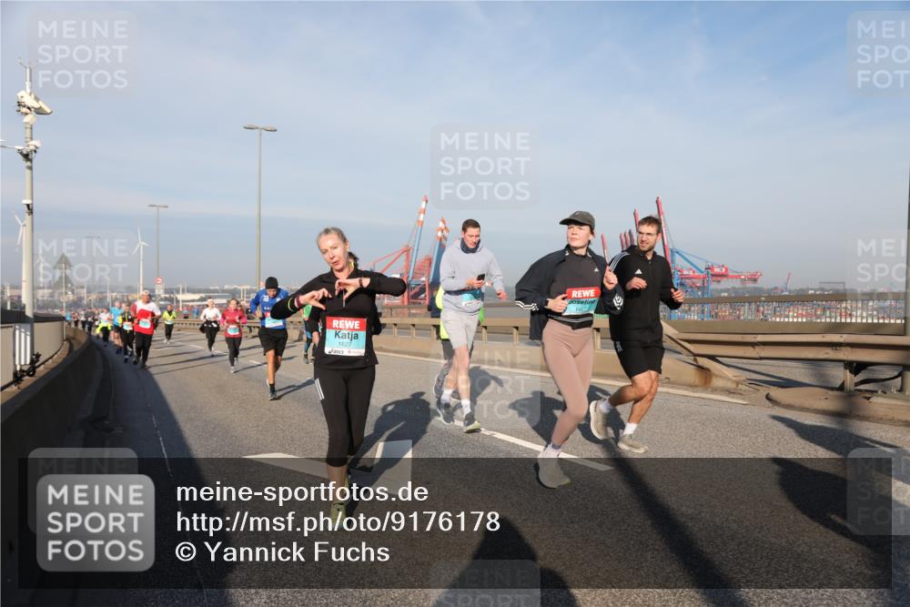 03.10.2025 - Köhlbrandbrückenlauf Yannick Fuchs http://msf.ph/oto/9176178 03.10.2025 08:46:21 Position 2 1627, 1487 meine-sportfotos.de