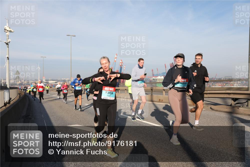 03.10.2025 - Köhlbrandbrückenlauf Yannick Fuchs http://msf.ph/oto/9176181 03.10.2025 08:46:21 Position 2 1627, 1487 meine-sportfotos.de