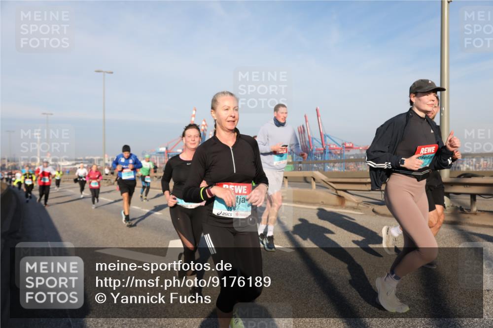03.10.2025 - Köhlbrandbrückenlauf Yannick Fuchs http://msf.ph/oto/9176189 03.10.2025 08:46:22 Position 2  meine-sportfotos.de