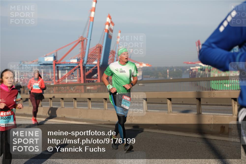 03.10.2025 - Köhlbrandbrückenlauf Yannick Fuchs http://msf.ph/oto/9176199 03.10.2025 08:46:24 Position 2 1515, 15, 3461 meine-sportfotos.de