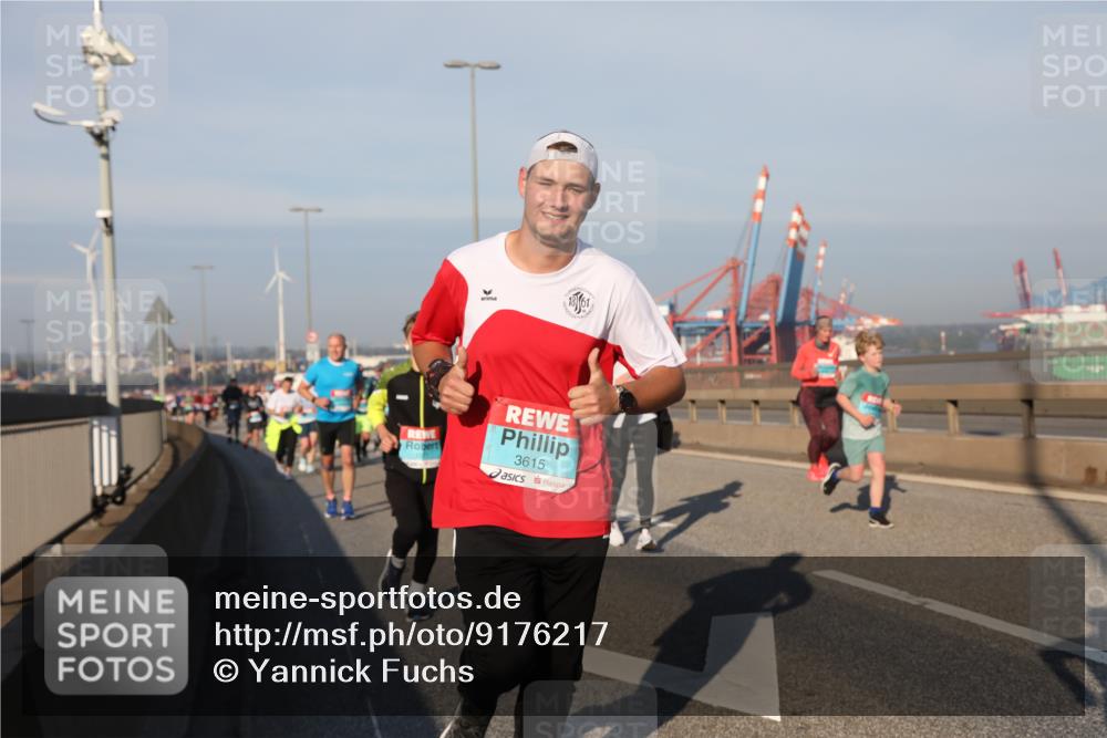 03.10.2025 - Köhlbrandbrückenlauf Yannick Fuchs http://msf.ph/oto/9176217 03.10.2025 08:46:26 Position 2 3615 meine-sportfotos.de