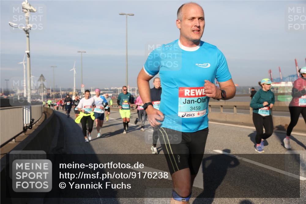 03.10.2025 - Köhlbrandbrückenlauf Yannick Fuchs http://msf.ph/oto/9176238 03.10.2025 08:46:30 Position 2 3459 meine-sportfotos.de