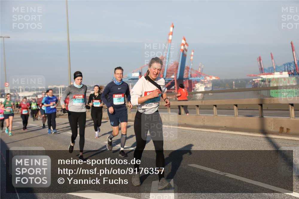 03.10.2025 - Köhlbrandbrückenlauf Yannick Fuchs http://msf.ph/oto/9176357 03.10.2025 08:46:42 Position 2 1455 meine-sportfotos.de