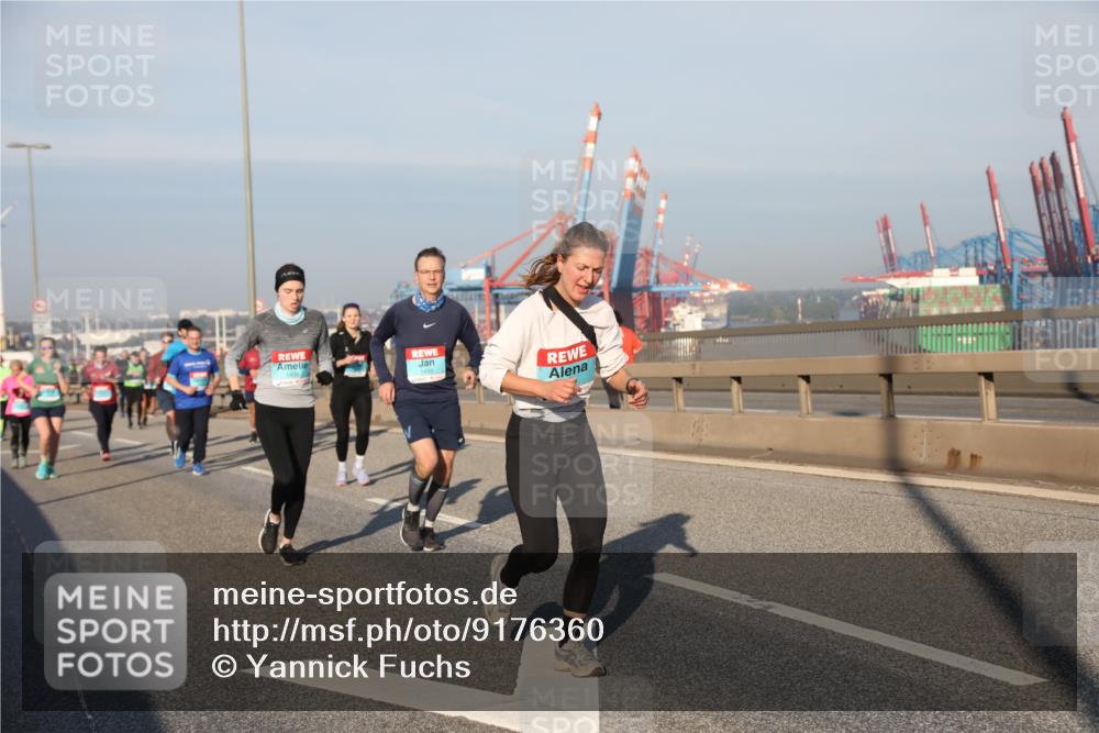 03.10.2025 - Köhlbrandbrückenlauf Yannick Fuchs http://msf.ph/oto/9176360 03.10.2025 08:46:42 Position 2 1438 meine-sportfotos.de