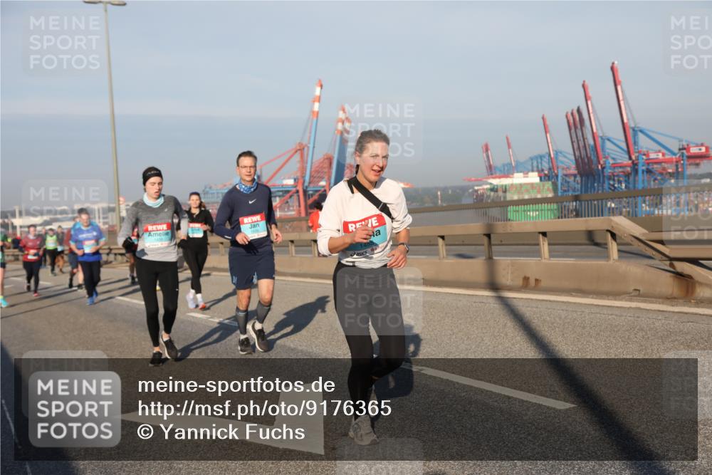 03.10.2025 - Köhlbrandbrückenlauf Yannick Fuchs http://msf.ph/oto/9176365 03.10.2025 08:46:42 Position 2 1439, 1455 meine-sportfotos.de