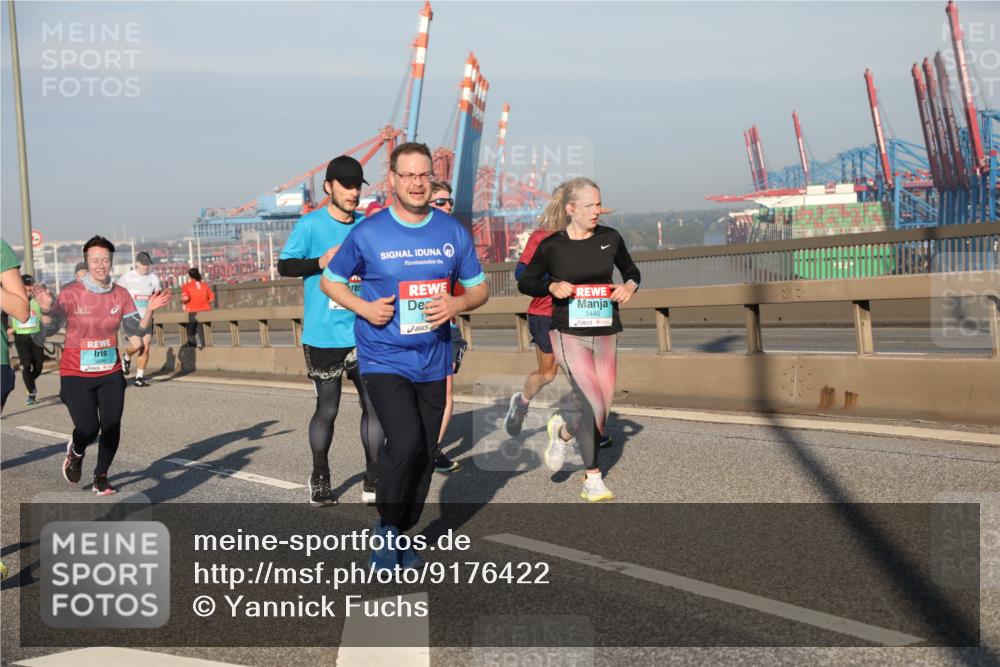 03.10.2025 - Köhlbrandbrückenlauf Yannick Fuchs http://msf.ph/oto/9176422 03.10.2025 08:46:47 Position 2 3445 meine-sportfotos.de