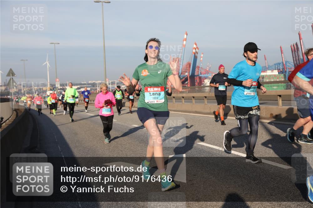 03.10.2025 - Köhlbrandbrückenlauf Yannick Fuchs http://msf.ph/oto/9176436 03.10.2025 08:46:48 Position 2 1604, 3394 meine-sportfotos.de