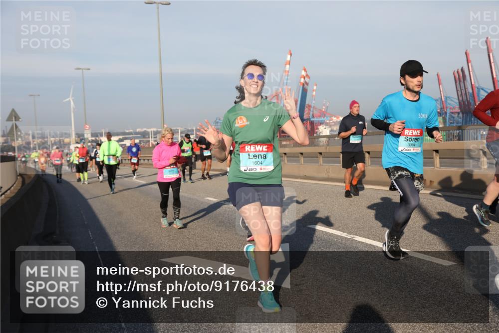 03.10.2025 - Köhlbrandbrückenlauf Yannick Fuchs http://msf.ph/oto/9176438 03.10.2025 08:46:48 Position 2 1604, 3394 meine-sportfotos.de