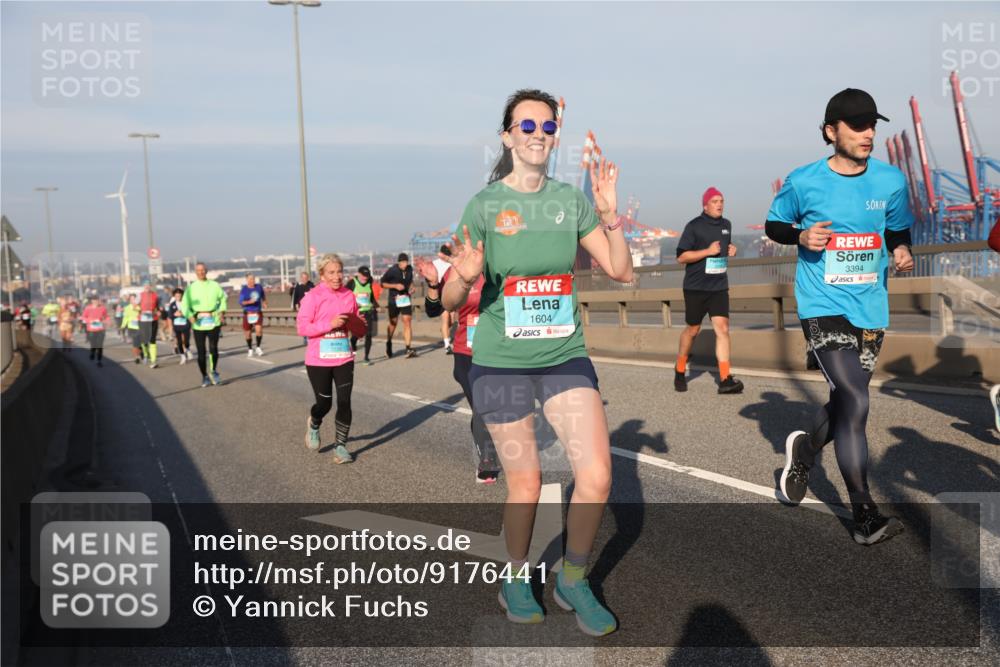 03.10.2025 - Köhlbrandbrückenlauf Yannick Fuchs http://msf.ph/oto/9176441 03.10.2025 08:46:48 Position 2 1604, 3394 meine-sportfotos.de