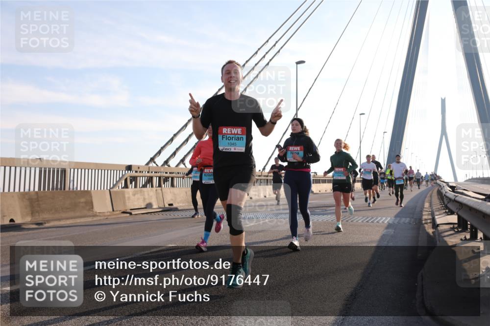 03.10.2025 - Köhlbrandbrückenlauf Yannick Fuchs http://msf.ph/oto/9176447 03.10.2025 08:25:58 Position 1 1595, 1045 meine-sportfotos.de