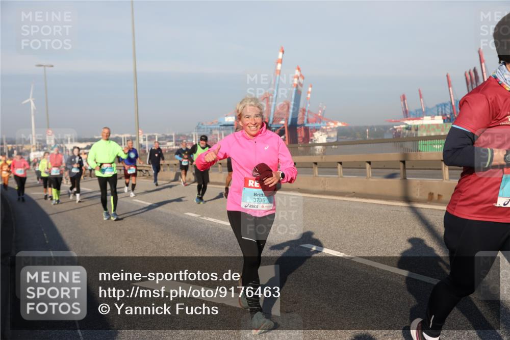 03.10.2025 - Köhlbrandbrückenlauf Yannick Fuchs http://msf.ph/oto/9176463 03.10.2025 08:46:50 Position 2 3735 meine-sportfotos.de