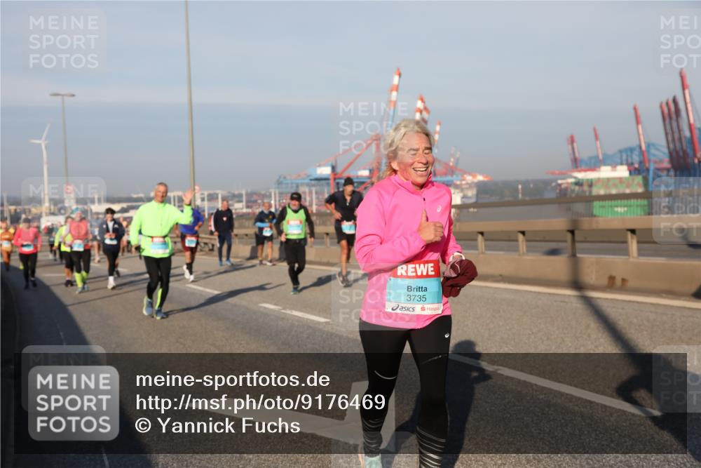 03.10.2025 - Köhlbrandbrückenlauf Yannick Fuchs http://msf.ph/oto/9176469 03.10.2025 08:46:50 Position 2 3735 meine-sportfotos.de