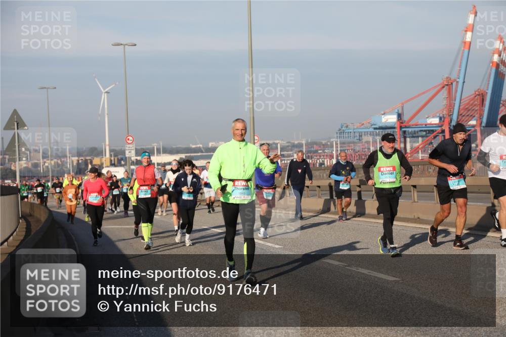 03.10.2025 - Köhlbrandbrückenlauf Yannick Fuchs http://msf.ph/oto/9176471 03.10.2025 08:46:51 Position 2 1843 meine-sportfotos.de
