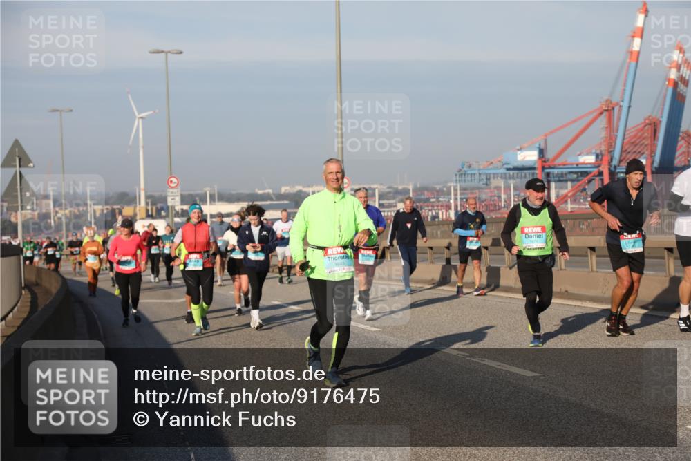 03.10.2025 - Köhlbrandbrückenlauf Yannick Fuchs http://msf.ph/oto/9176475 03.10.2025 08:46:51 Position 2 1843 meine-sportfotos.de