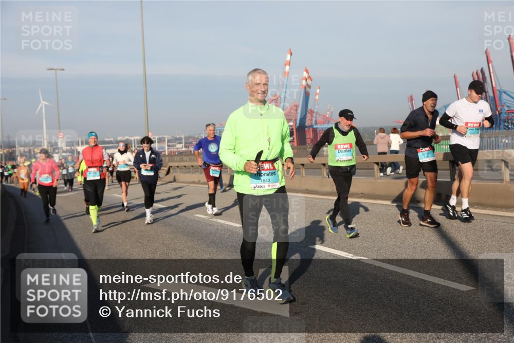03.10.2025 - Köhlbrandbrückenlauf Yannick Fuchs http://msf.ph/oto/9176502 03.10.2025 08:46:53 Position 2 1843, 0 meine-sportfotos.de
