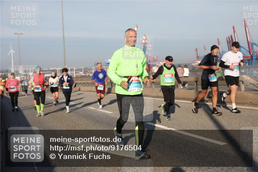 03.10.2025 - Köhlbrandbrückenlauf Yannick Fuchs http://msf.ph/oto/9176504 03.10.2025 08:46:53 Position 2 1843, 00 meine-sportfotos.de