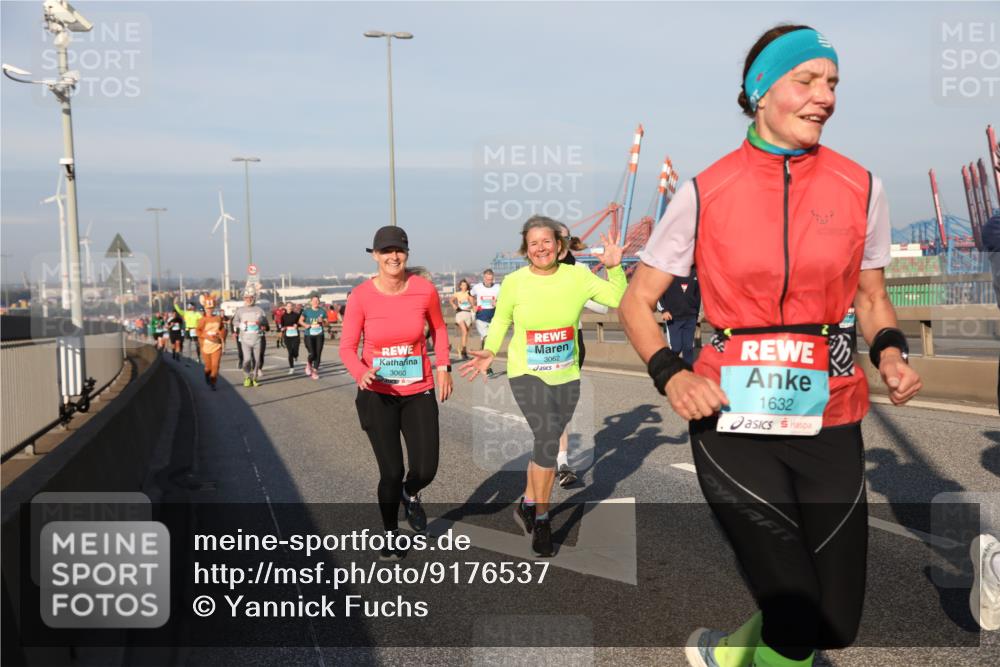 03.10.2025 - Köhlbrandbrückenlauf Yannick Fuchs http://msf.ph/oto/9176537 03.10.2025 08:46:57 Position 2 3060, 3062, 1632 meine-sportfotos.de