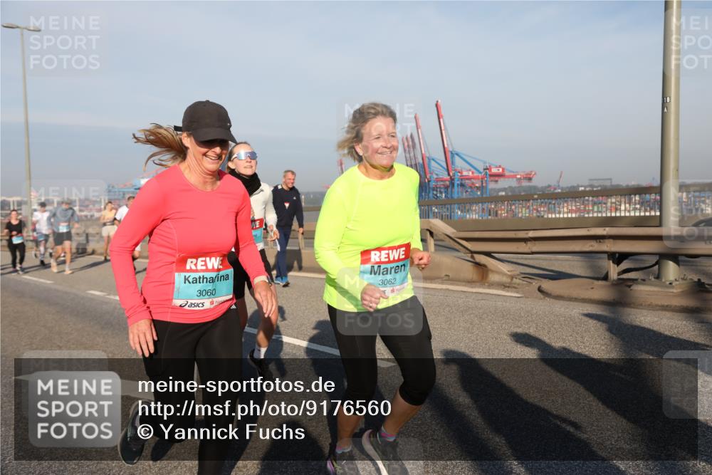03.10.2025 - Köhlbrandbrückenlauf Yannick Fuchs http://msf.ph/oto/9176560 03.10.2025 08:46:58 Position 2 3060, 3062 meine-sportfotos.de