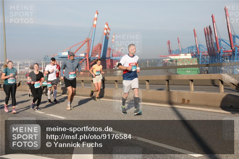03.10.2025 - Köhlbrandbrückenlauf Yannick Fuchs http://msf.ph/oto/9176584 03.10.2025 08:47:00 Position 2  meine-sportfotos.de