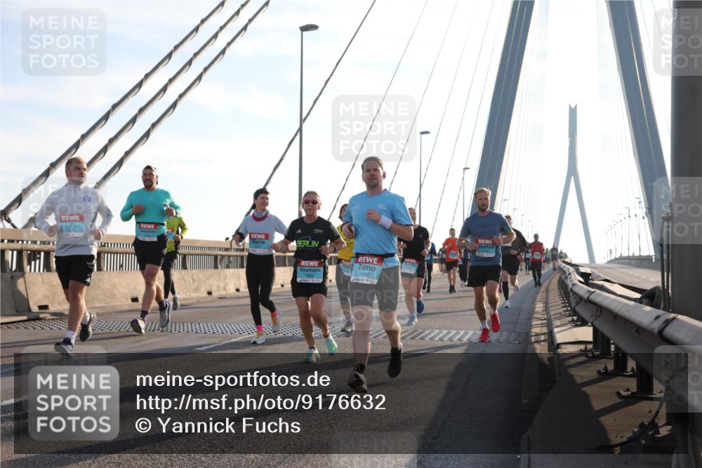 03.10.2025 - Köhlbrandbrückenlauf Yannick Fuchs http://msf.ph/oto/9176632 03.10.2025 08:26:12 Position 1 1092, 2732, 8 meine-sportfotos.de