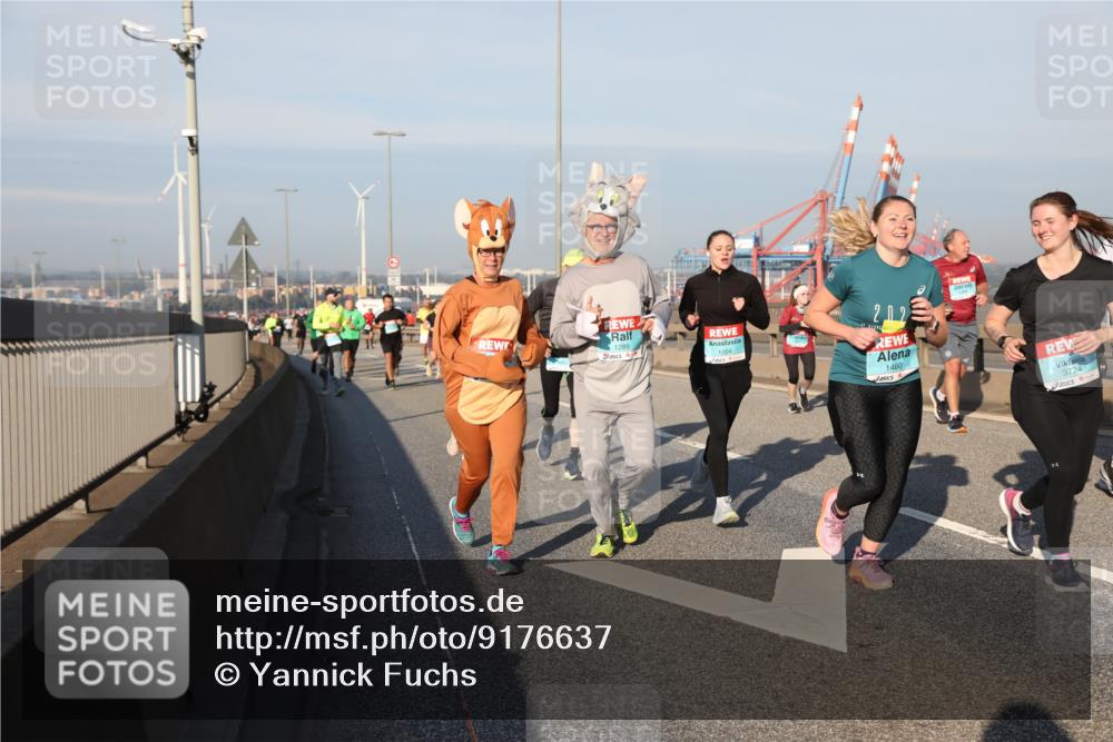 03.10.2025 - Köhlbrandbrückenlauf Yannick Fuchs http://msf.ph/oto/9176637 03.10.2025 08:47:03 Position 2 1289, 1204, 2, 02, 1460, 3724 meine-sportfotos.de