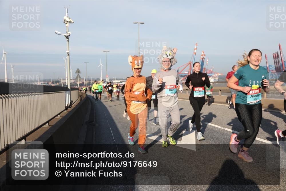 03.10.2025 - Köhlbrandbrückenlauf Yannick Fuchs http://msf.ph/oto/9176649 03.10.2025 08:47:04 Position 2 1289, 1204, 2, 02, 1460 meine-sportfotos.de