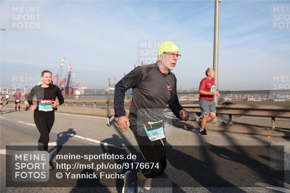 03.10.2025 - Köhlbrandbrückenlauf Yannick Fuchs http://msf.ph/oto/9176674 03.10.2025 08:47:06 Position 2 3067, 3469 meine-sportfotos.de