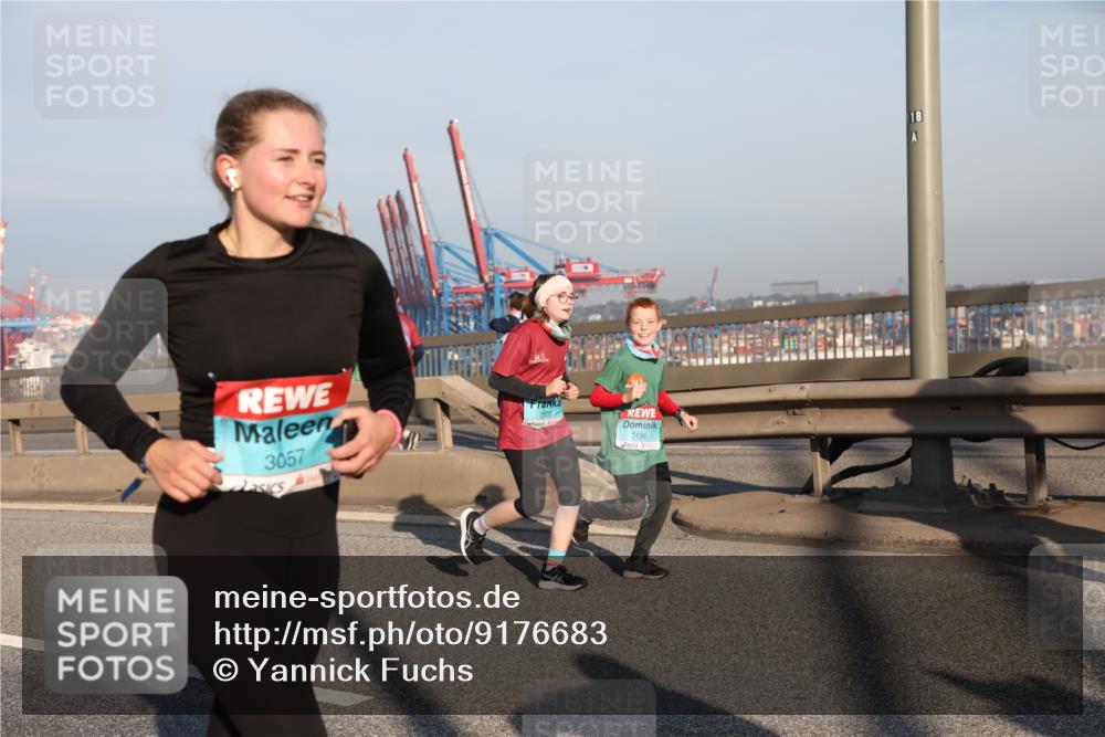 03.10.2025 - Köhlbrandbrückenlauf Yannick Fuchs http://msf.ph/oto/9176683 03.10.2025 08:47:07 Position 2 3057, 3500, 3499, 18 meine-sportfotos.de