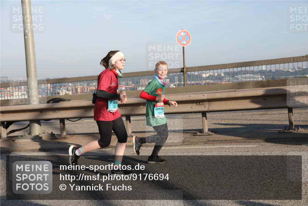 03.10.2025 - Köhlbrandbrückenlauf Yannick Fuchs http://msf.ph/oto/9176694 03.10.2025 08:47:08 Position 2 3, 01, 3499 meine-sportfotos.de