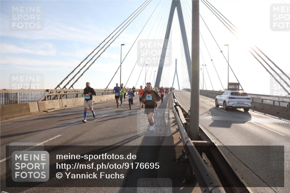 03.10.2025 - Köhlbrandbrückenlauf Yannick Fuchs http://msf.ph/oto/9176695 03.10.2025 08:26:16 Position 1 0, 26, 15 meine-sportfotos.de