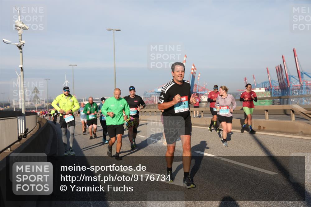 03.10.2025 - Köhlbrandbrückenlauf Yannick Fuchs http://msf.ph/oto/9176734 03.10.2025 08:47:11 Position 2 1202 meine-sportfotos.de