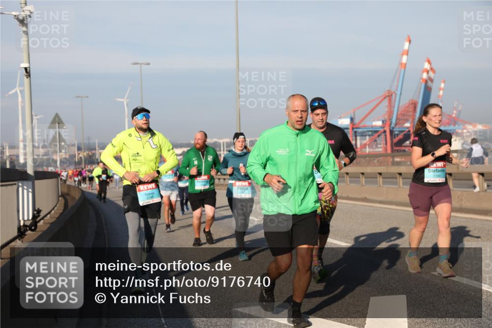 03.10.2025 - Köhlbrandbrückenlauf Yannick Fuchs http://msf.ph/oto/9176740 03.10.2025 08:47:12 Position 2 3748, 1169 meine-sportfotos.de