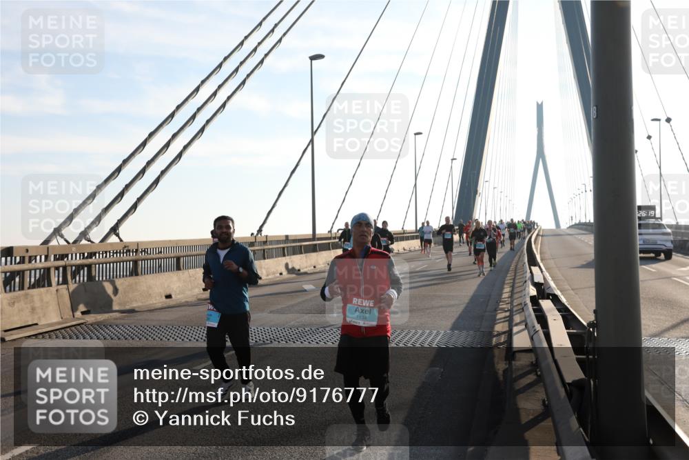 03.10.2025 - Köhlbrandbrückenlauf Yannick Fuchs http://msf.ph/oto/9176777 03.10.2025 08:26:20 Position 1 1134, 18, 26, 19 meine-sportfotos.de