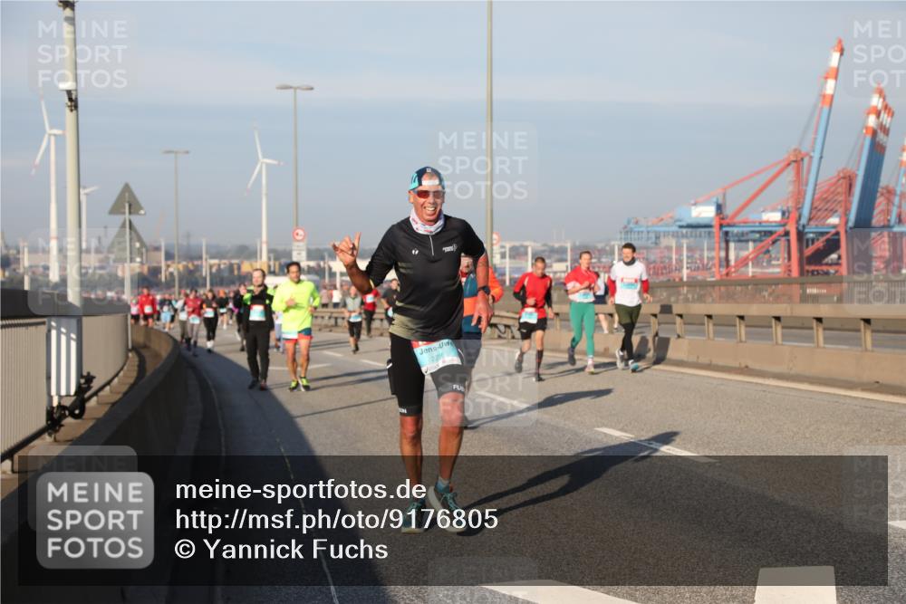 03.10.2025 - Köhlbrandbrückenlauf Yannick Fuchs http://msf.ph/oto/9176805 03.10.2025 08:47:18 Position 2 2256 meine-sportfotos.de