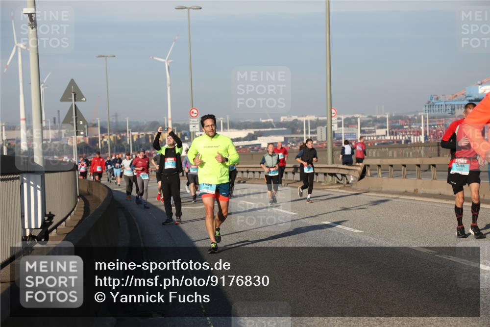 03.10.2025 - Köhlbrandbrückenlauf Yannick Fuchs http://msf.ph/oto/9176830 03.10.2025 08:47:21 Position 2  meine-sportfotos.de