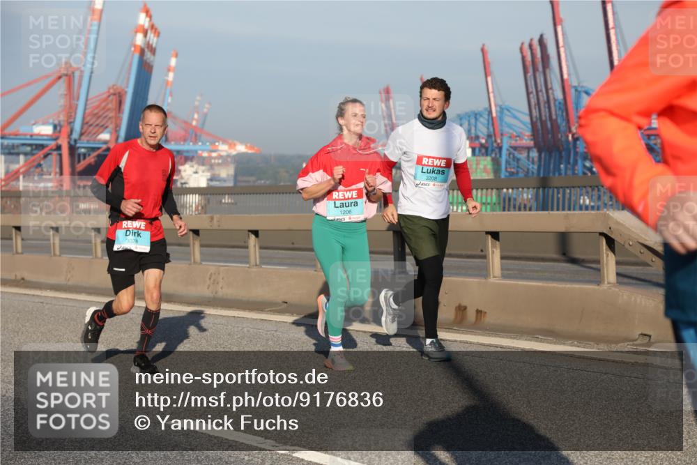 03.10.2025 - Köhlbrandbrückenlauf Yannick Fuchs http://msf.ph/oto/9176836 03.10.2025 08:47:23 Position 2 3028, 1206, 3208 meine-sportfotos.de
