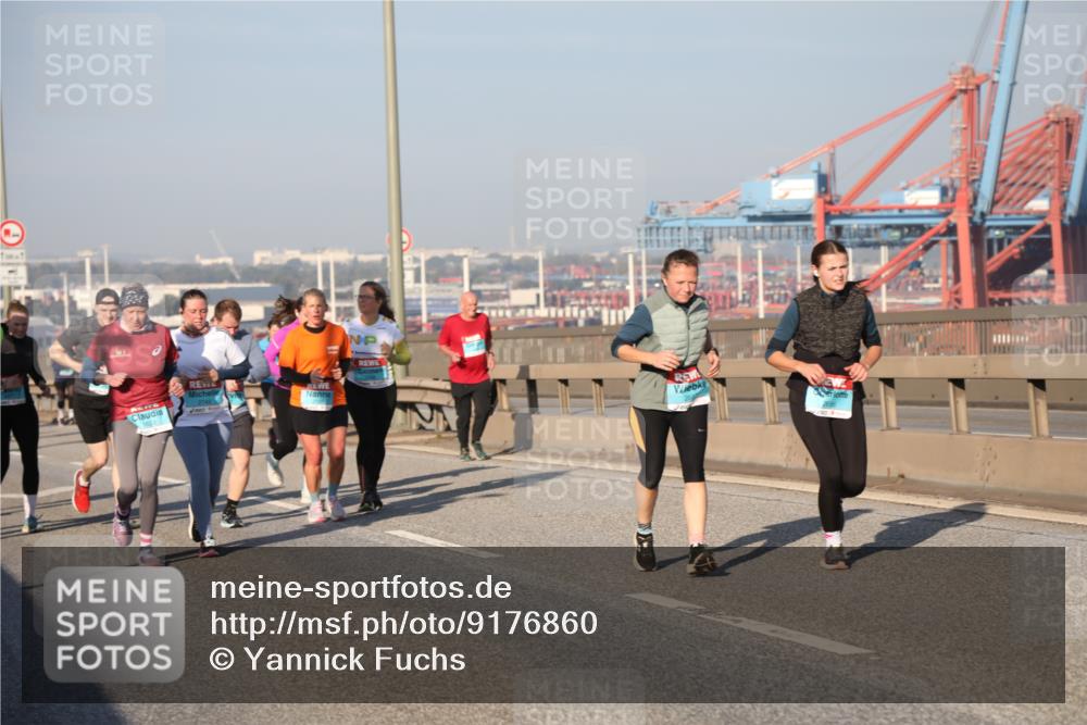 03.10.2025 - Köhlbrandbrückenlauf Yannick Fuchs http://msf.ph/oto/9176860 03.10.2025 08:47:26 Position 2 2749 meine-sportfotos.de
