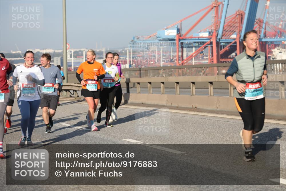 03.10.2025 - Köhlbrandbrückenlauf Yannick Fuchs http://msf.ph/oto/9176883 03.10.2025 08:47:28 Position 2 2749 meine-sportfotos.de