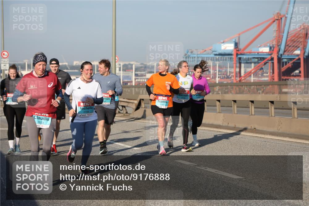 03.10.2025 - Köhlbrandbrückenlauf Yannick Fuchs http://msf.ph/oto/9176888 03.10.2025 08:47:28 Position 2 1633, 2749, 2147, 3339 meine-sportfotos.de