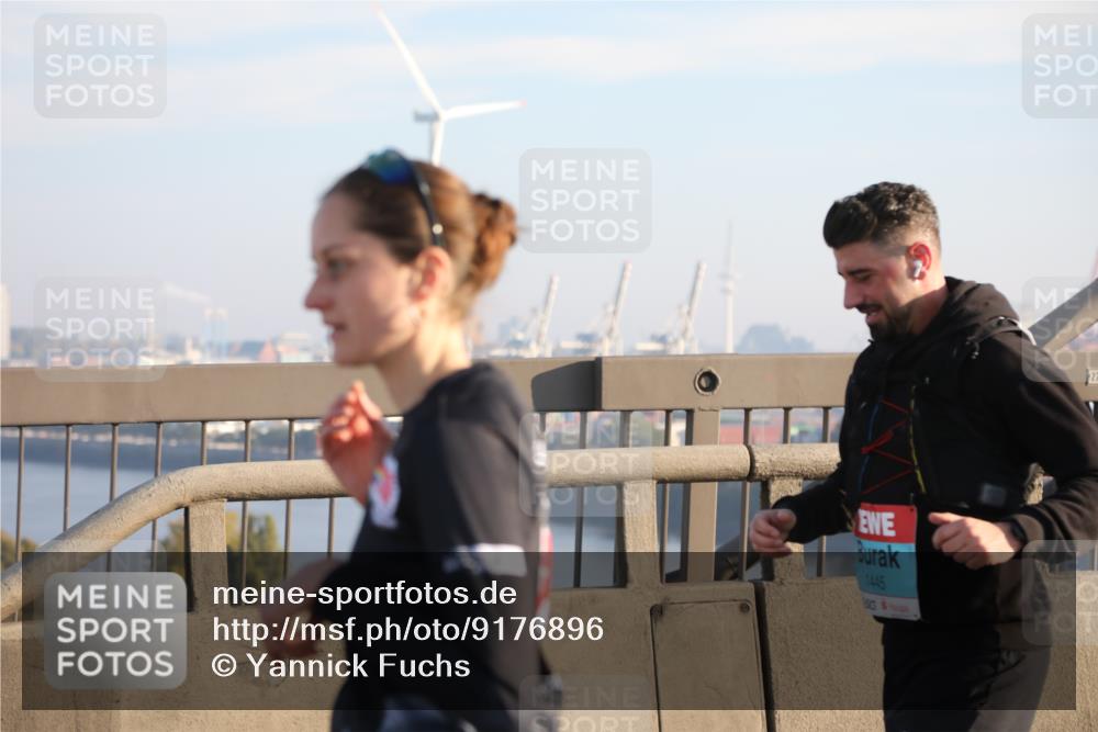 03.10.2025 - Köhlbrandbrückenlauf Yannick Fuchs http://msf.ph/oto/9176896 03.10.2025 08:26:44 Position 1 1445, 27 meine-sportfotos.de