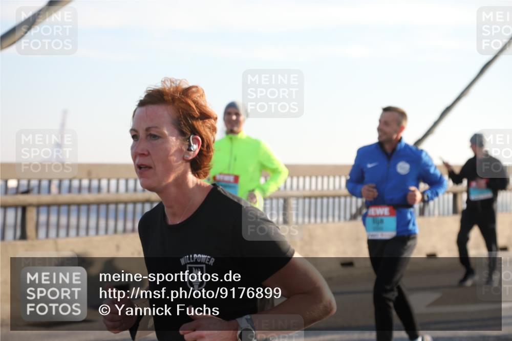 03.10.2025 - Köhlbrandbrückenlauf Yannick Fuchs http://msf.ph/oto/9176899 03.10.2025 08:26:46 Position 1  meine-sportfotos.de