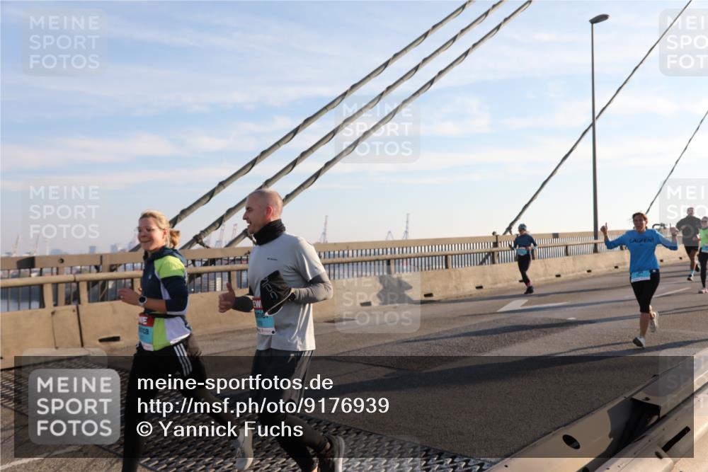03.10.2025 - Köhlbrandbrückenlauf Yannick Fuchs http://msf.ph/oto/9176939 03.10.2025 08:26:51 Position 1  meine-sportfotos.de