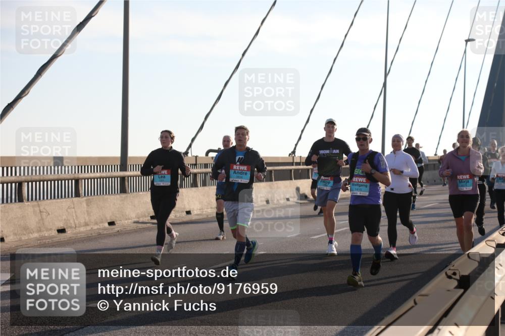 03.10.2025 - Köhlbrandbrückenlauf Yannick Fuchs http://msf.ph/oto/9176959 03.10.2025 08:26:55 Position 1 1415 meine-sportfotos.de