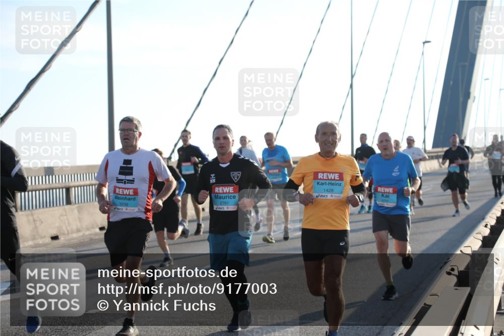 03.10.2025 - Köhlbrandbrückenlauf Yannick Fuchs http://msf.ph/oto/9177003 03.10.2025 08:27:01 Position 1 3236, 2761, 1428 meine-sportfotos.de