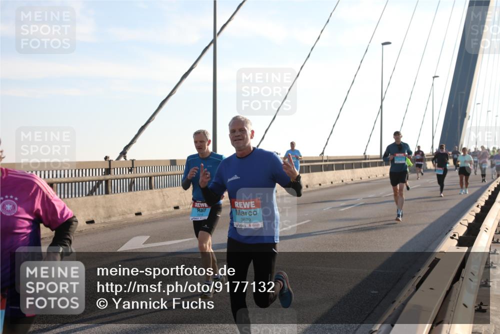 03.10.2025 - Köhlbrandbrückenlauf Yannick Fuchs http://msf.ph/oto/9177132 03.10.2025 08:27:17 Position 1 1319, 3679 meine-sportfotos.de